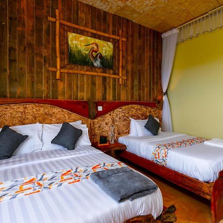 Kigarama Wilderness Lodge Mburo Bakijurura Екстериор снимка